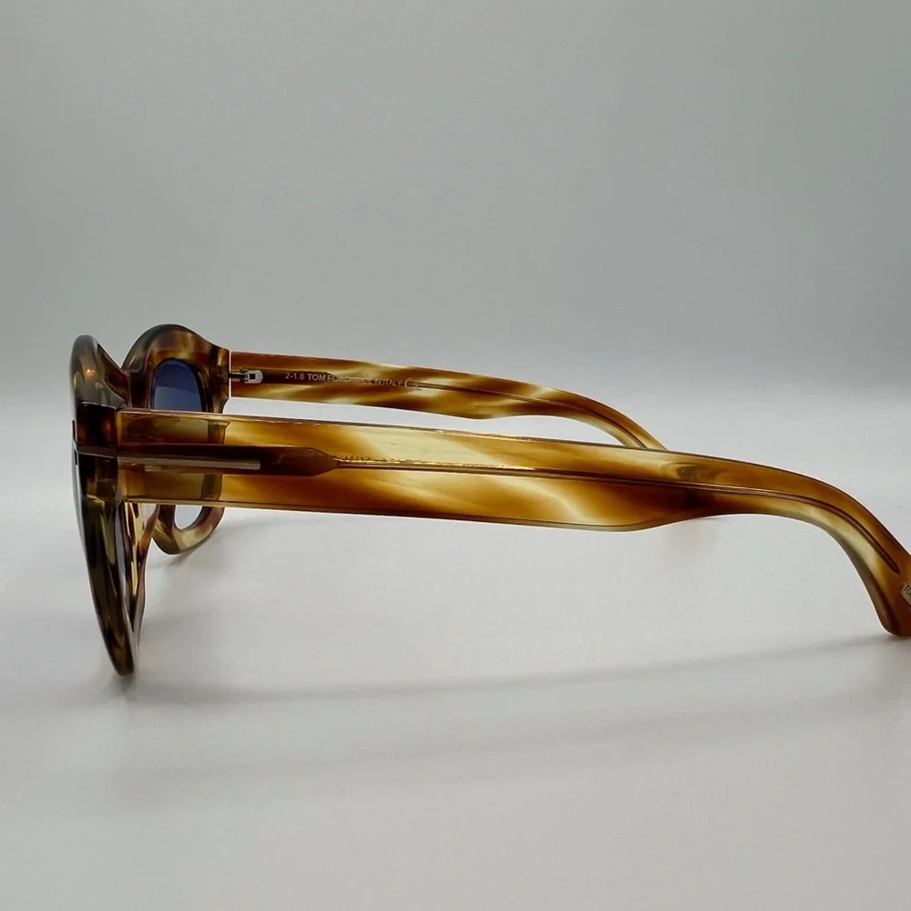 TOM FORD Pia style tortoise shell sungalsses - Picture 4 of 5